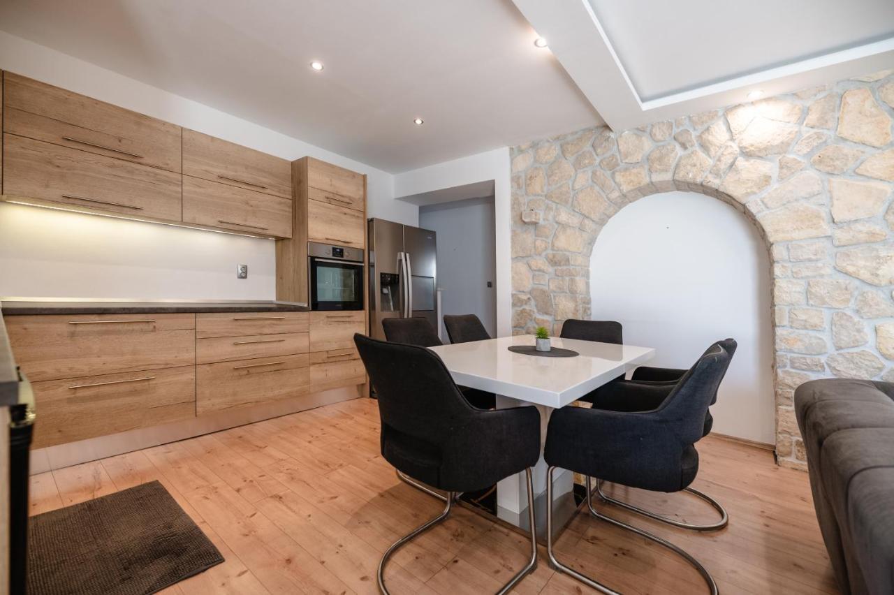 Apartment M Kožino
